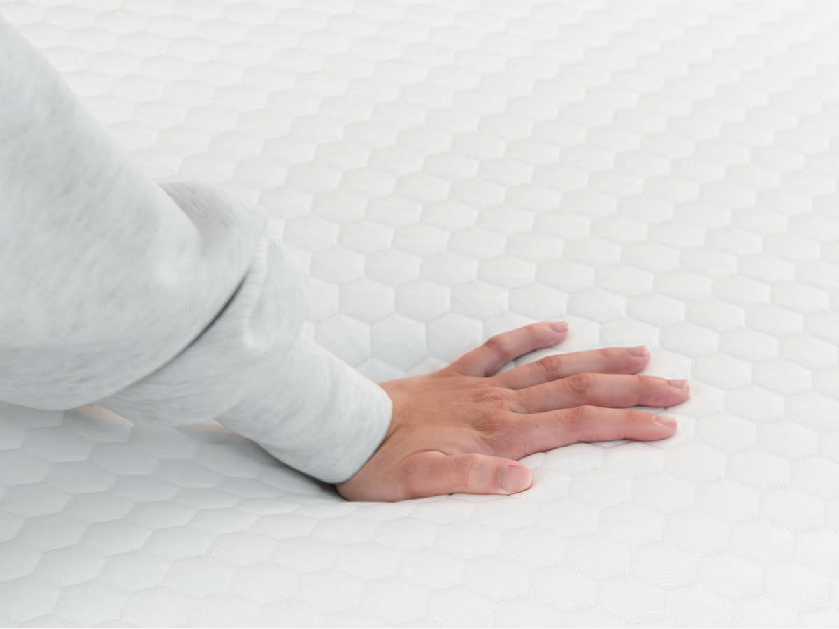 hand press with cover  Brooklyn Bedding 4-lb Memory Foam Topper